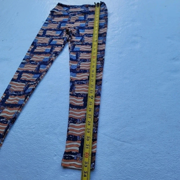 LuLaRoe OS Leggings USA AMERICA BLACK Military LE Flag STAR Patriotic Stretch - Picture 6 of 10